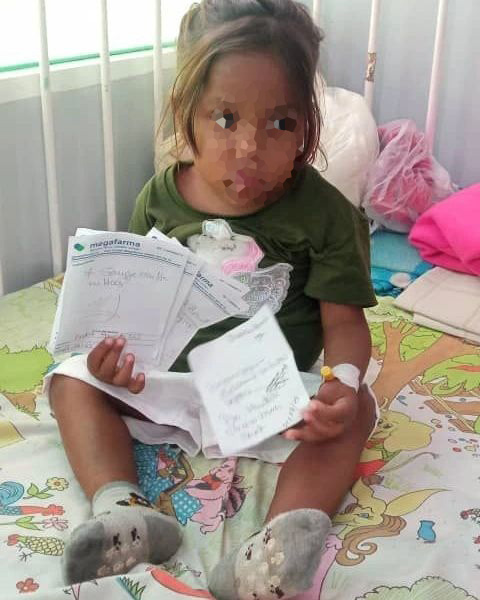 Piden ayuda para niña de cinco años con hígado inflamado