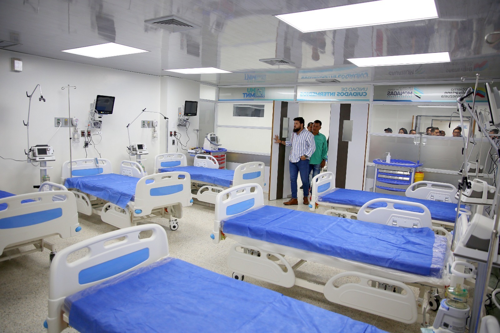 Incorporan 480 equipos de alta gama a la Emergencia de Adultos del Núñez Tova