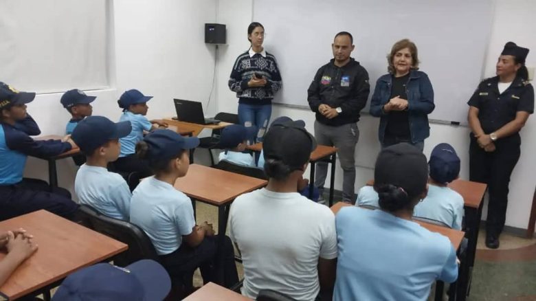 En 798 actividades, los funcionarios adscritos a esta organización orientan a la colectividad en temas para el fortalecimiento de los Cuadrantes de Paz