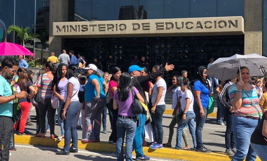 Ministerio De Educación Inicia Actividades Administrativas Este 18-S