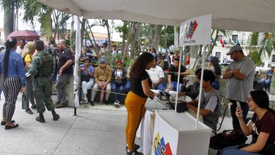 Desafíos y entusiasmo: Jóvenes en Maturín se inscriben para votar en las presidenciales