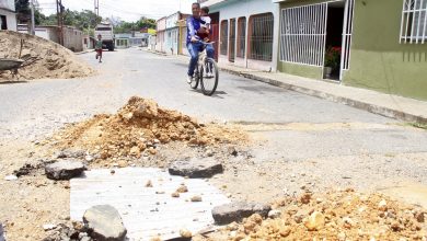 Denuncian deterioro en las calles y otros servicio públicos en el sector La Tijera