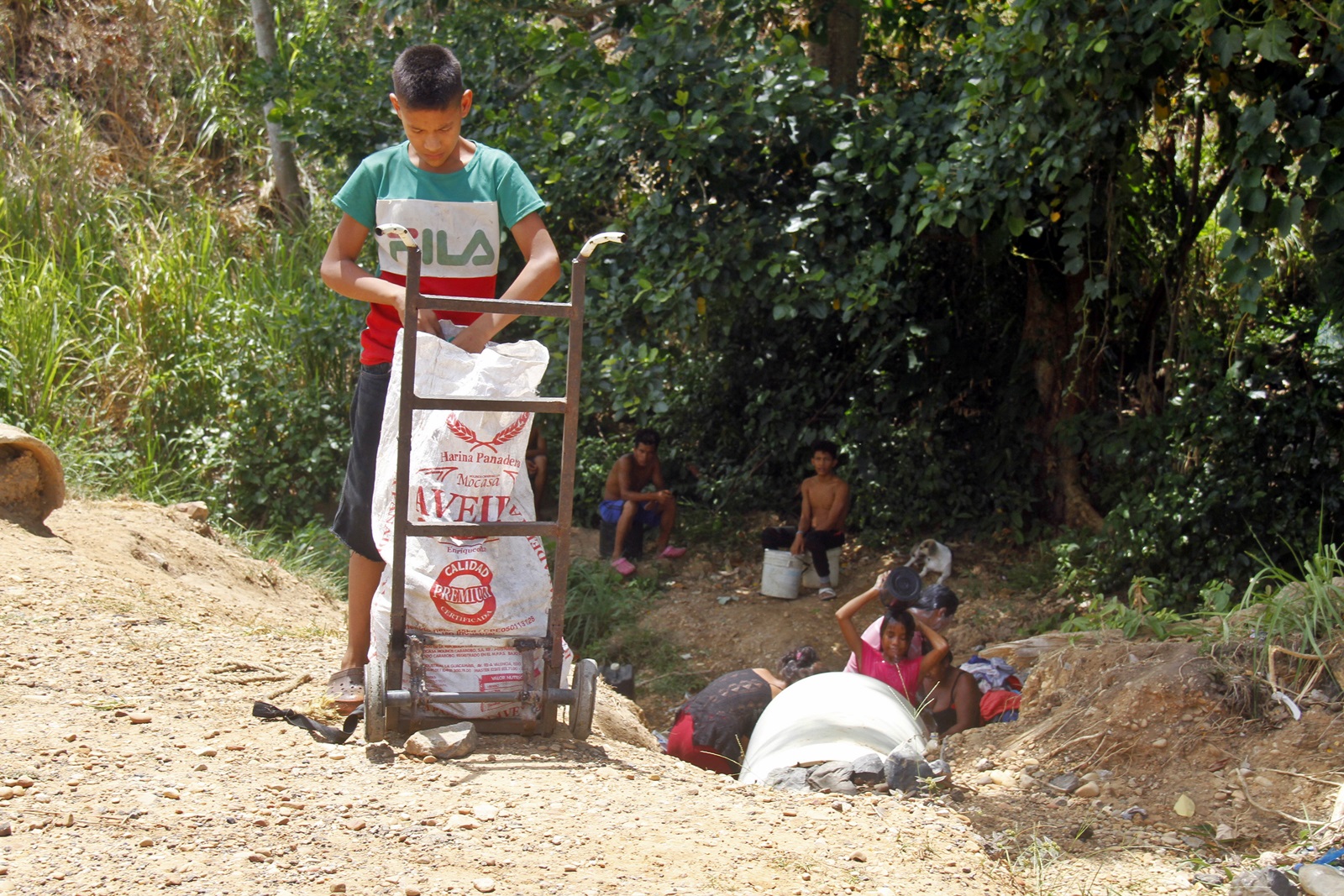 Escasez de agua afecta a más de 50 vecinos del sector San Miguel en Maturín