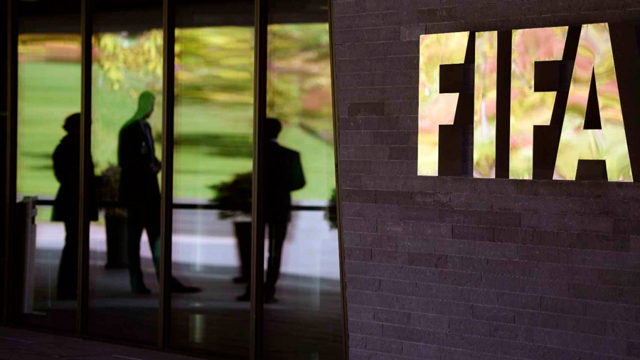 FIFA pide concretar sanciones ante el racismo