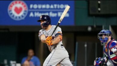 José Altuve hace historia tras conectar los 2.100 hits en su carrera