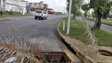 Alcantarilla sin tapa afecta a residentes y comercios en la avenida Raúl Leoni