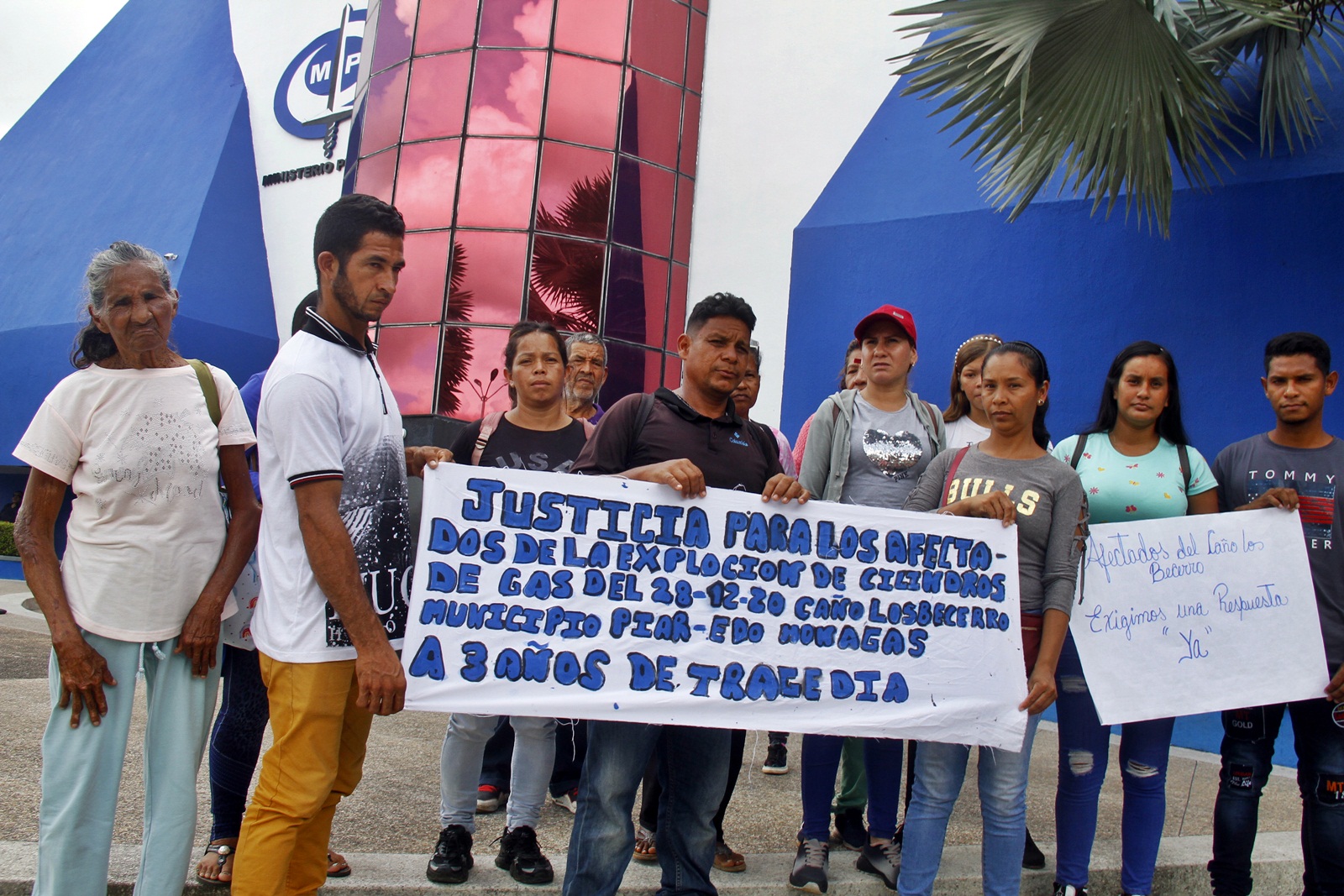 Afectados de Caño de Los Becerros exigen justicia y atención médica tras tres años y medio sin respuestas