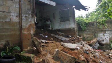 Intensas lluvias provocaron derrumbe de una vivienda en la Calle Colombia con Bomboná