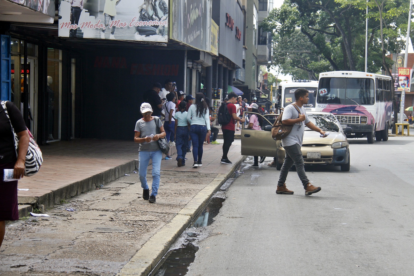 Transporte público y comercios en Maturín trabajaron con normalidad este 24 de julio