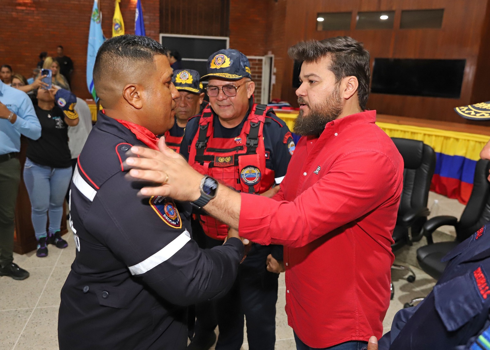 Los Héroes de Azul celebraron su Día Nacional con misa, ofrenda floral y actos protocolares.