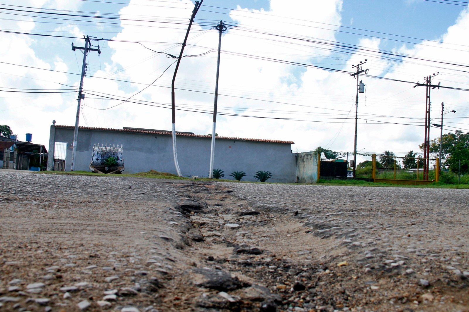 Denuncian mal estado de la avenida principal de La Pica En Maturín