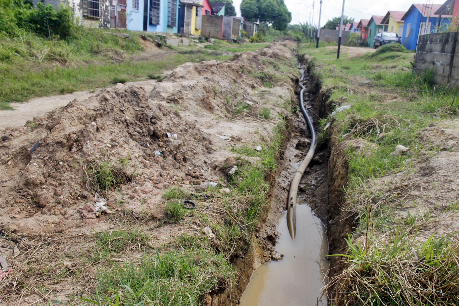 Habitantes del sector Casa China denuncian que tienen un mes sin agua