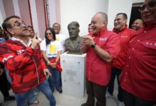 Diosdado Cabello inauguró casa del PSUV y develó busto del Comandante en Valencia (+fotos)