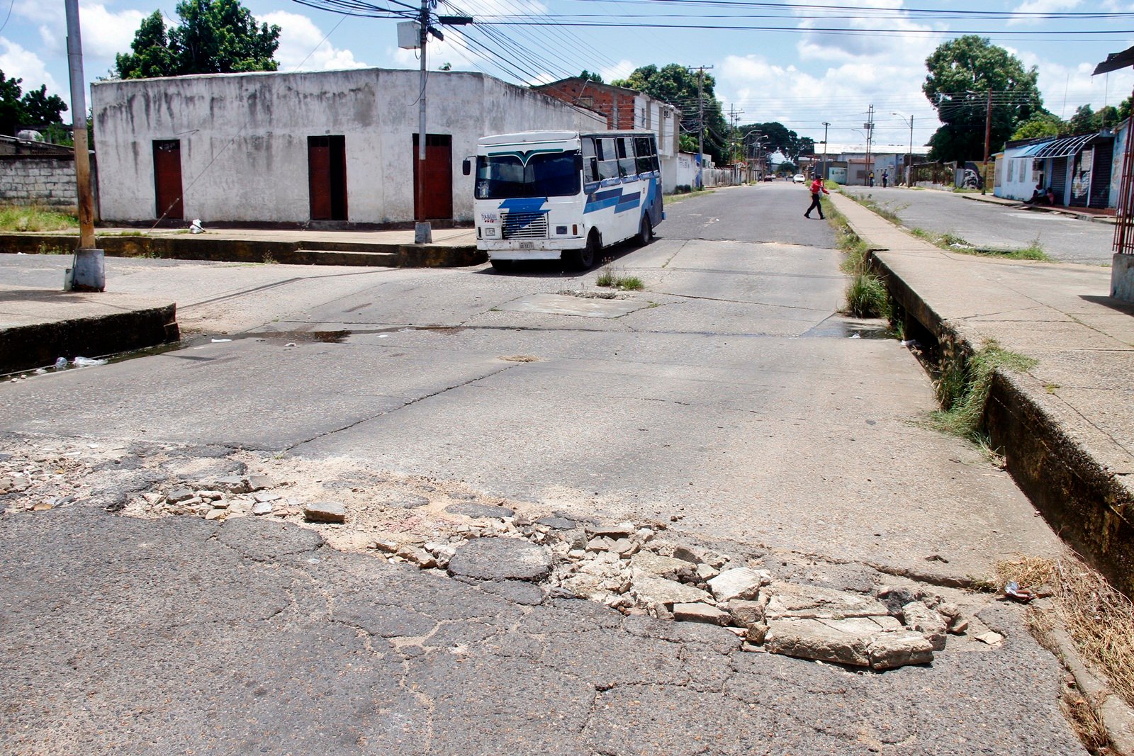 Más de 20 años olvidada está la Calle El Tubo de Las Cocuizas