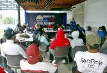 Dictan curso de capacitación a jueces de atletismo en preparación para los Juegos Deportivos Nacionales