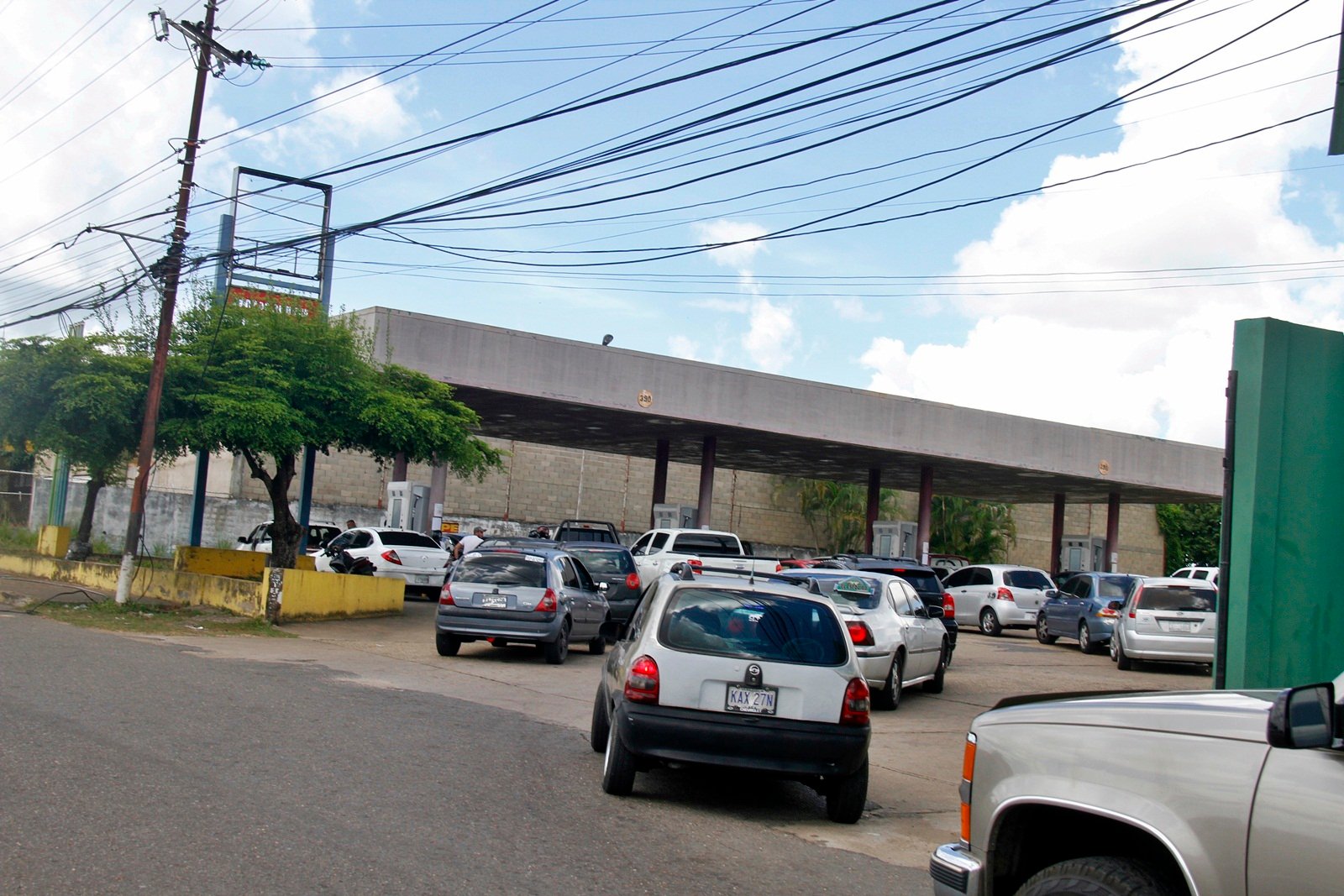 Estación de servicio Aka sigue sigue incumpliendo normativas de pagos