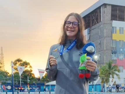 Plata y bronce para Yngrid Arias en natación de los Juegos Oriente 2024