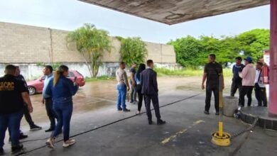 Detienen a encargados de la estación de servicio Aka