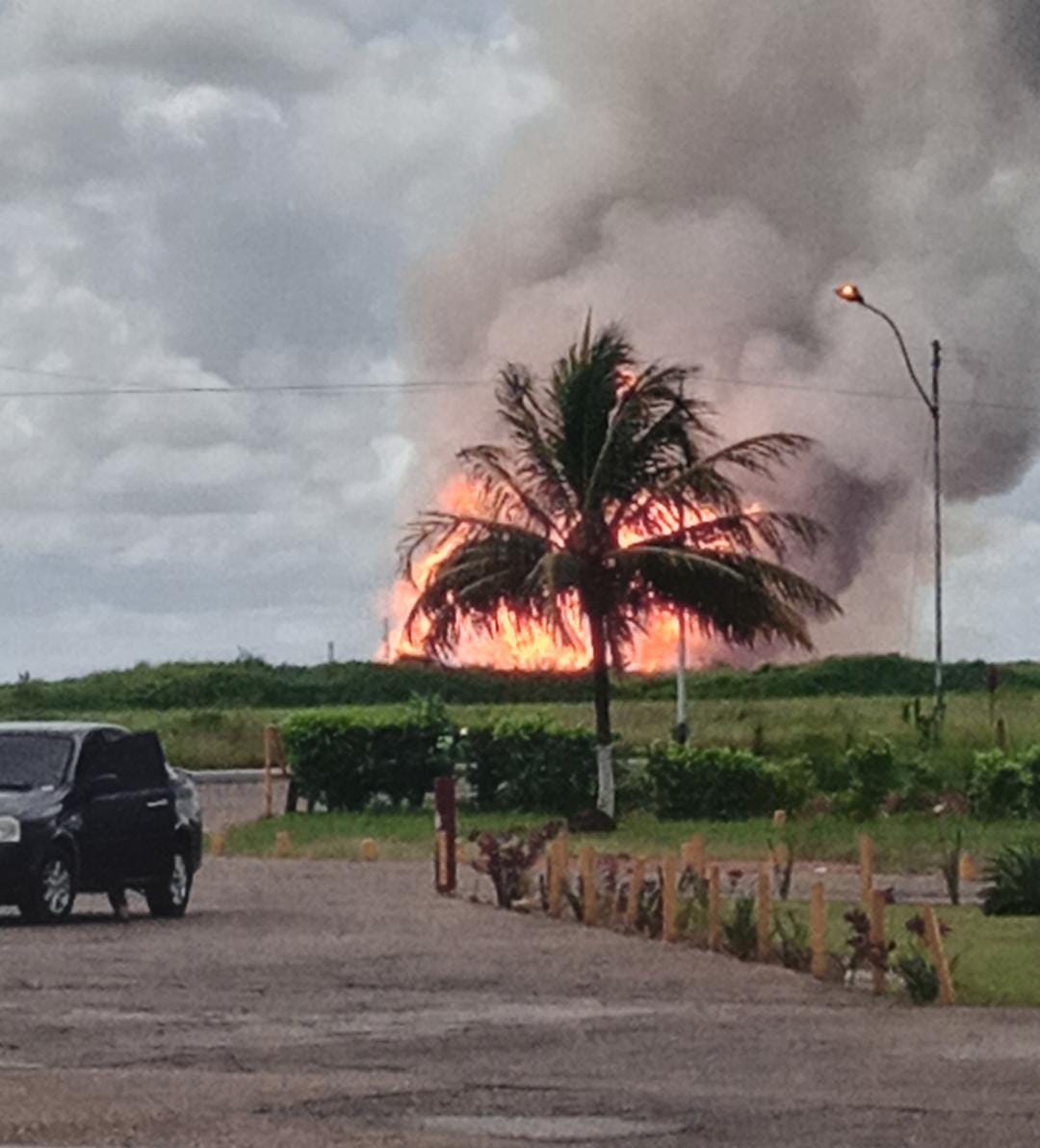 Reportan explosión en el Comnplejo Muscar de Punta de Mata