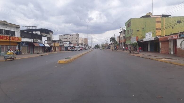 Vecinos en Punta de Mata luchan contra cortes eléctricos y fallas en los servicios básicos