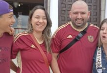 los aficionados se sienten unidos bajo un mismo sentimiento Vinotinto antes de este último encuentro del año para la selección nacional en Venezuela