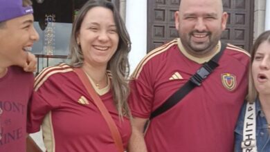 los aficionados se sienten unidos bajo un mismo sentimiento Vinotinto antes de este último encuentro del año para la selección nacional en Venezuela