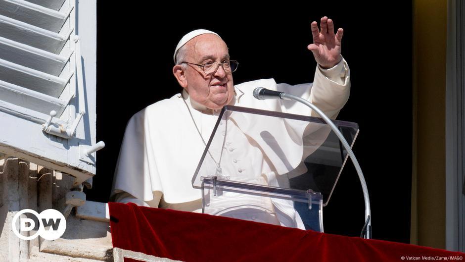 El Papa Francisco condena la "crueldad" del ataque aéreo en Gaza que dejó muertos a siete niños