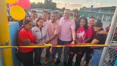 Rehabilitan cancha de usos múltiples y una iglesia en San Jaime