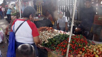 Aseguran precios accesibles en los ingredientes para las hallaras en el mercado nuevo de Maturín