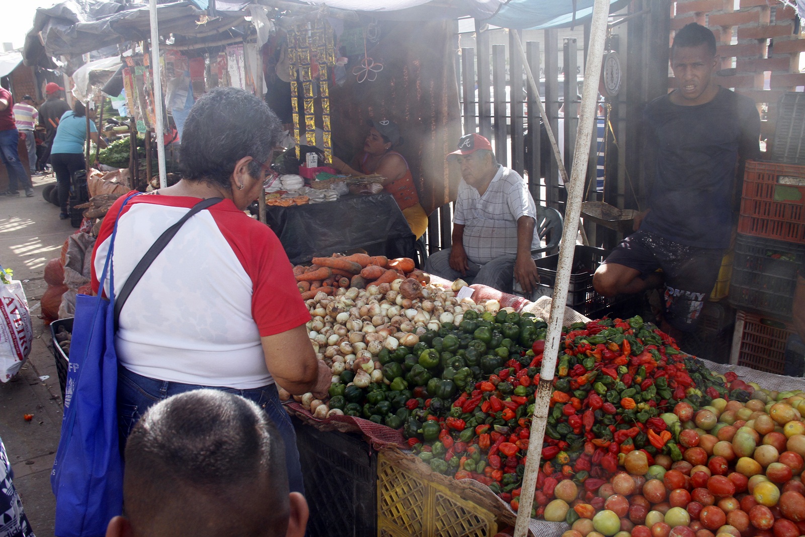 Aseguran precios accesibles en los ingredientes para las hallaras en el mercado nuevo de Maturín