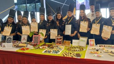 Escuela de chocolate Corazón de Cacao gradúa a 12 nuevos chefs