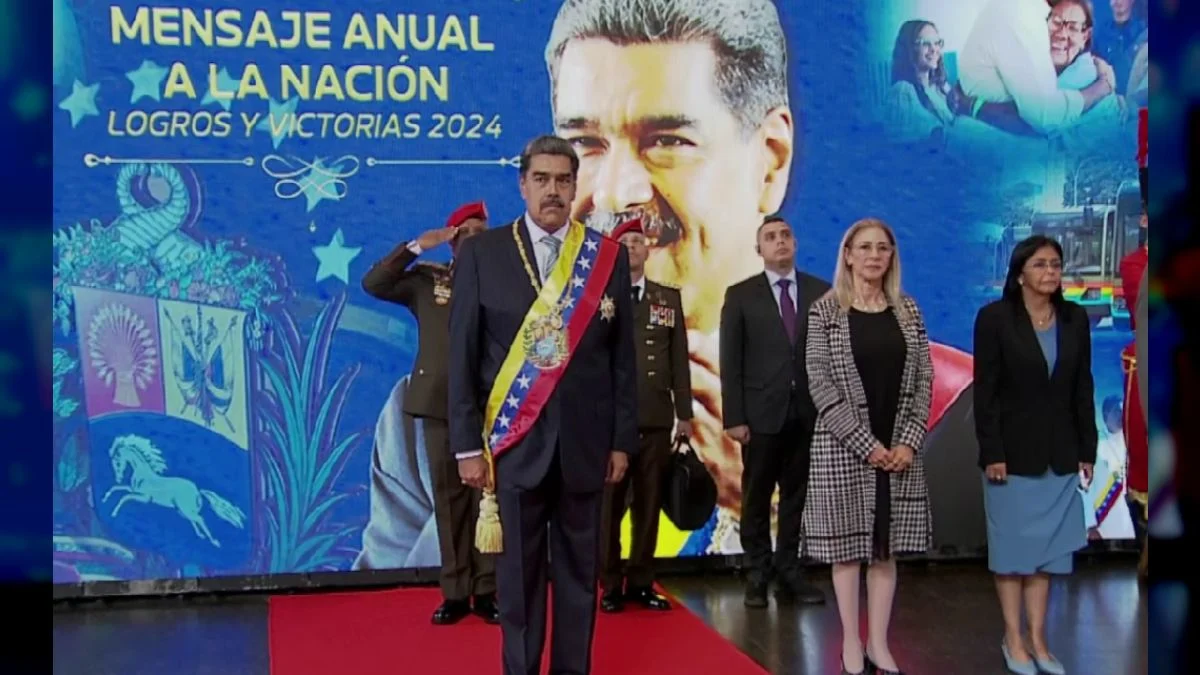 Presidente Maduro llega al Teresa Carreño para presentar su mensaje anual a la nación