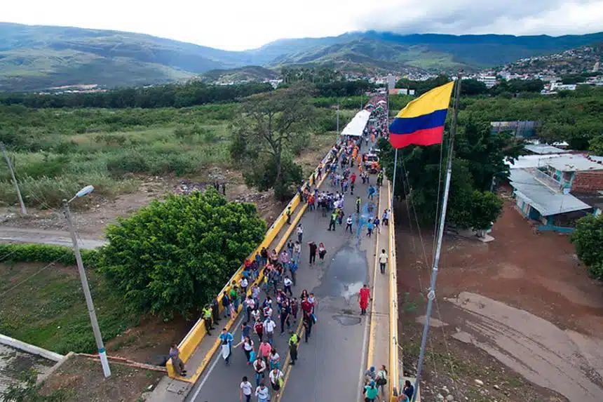 Colombia y Venezuela establecerán un plan conjunto para erradicar bandas armadas en la frontera