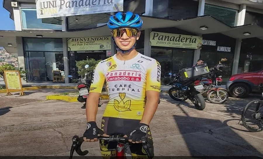 Ciclista sufrió una fuerte caída en la Vuelta al Táchira