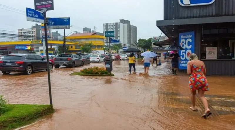 Fuertes lluvias provocan inundaciones en regiones de Brasil