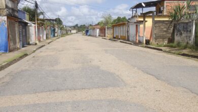 Destruidas están las calles del sector El Silencio en Maturín