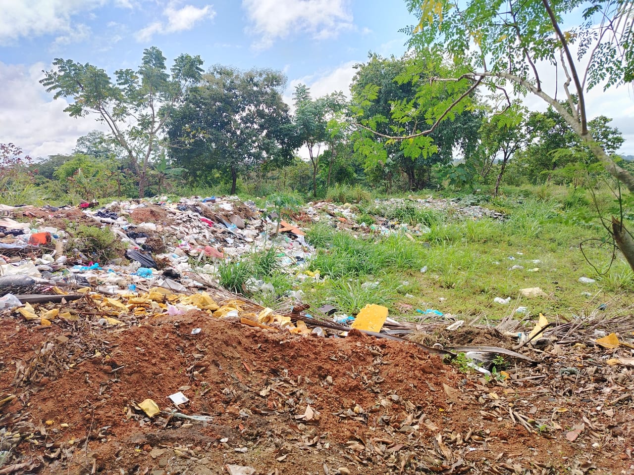 Habitantes de Godofredo González luchan contra un vertedero de basura