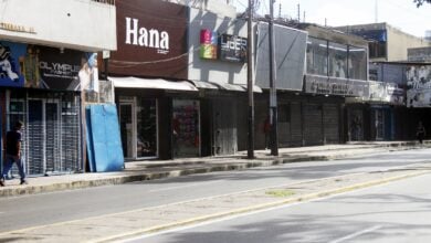 Pocos negocios del centro de Maturín permanecen abiertos este 10 de enero