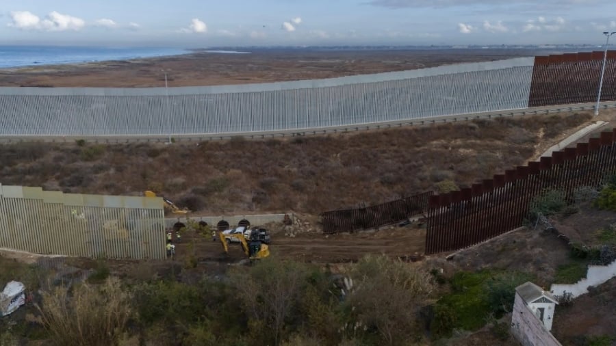 El Gobierno de Trump retoma la reconstrucción del muro en la fronteriza Tijuana