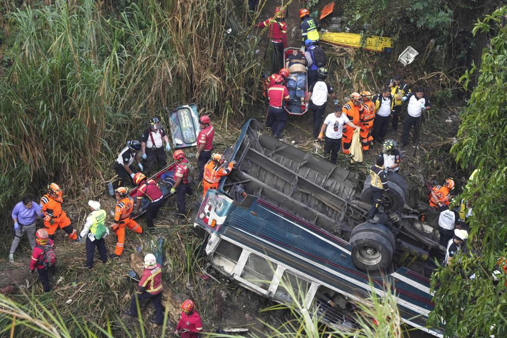 Más de 40 fallecidos en accidente de autobús en Guatemala