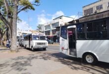 Usuarios piden a los choferes de autobuses que dejen de hacer piques entre ellos.