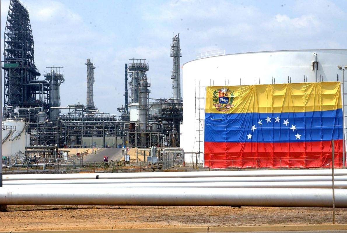 Exportaciones de petróleo de Venezuela a EE. UU. en noviembre creció un 60 % interanual