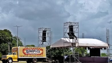 Grito de carnaval en la redoma de la UDO.