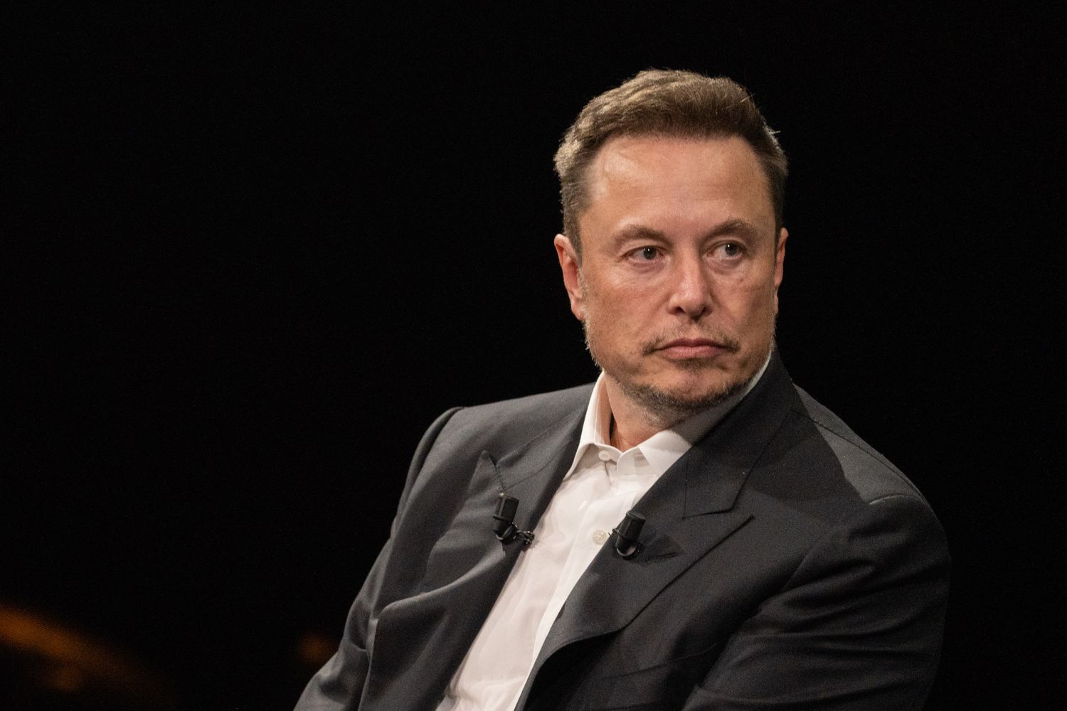 Musk: "EE. UU. pagó a Reuters 9 millones de dólares por un 'engaño social a gran escala'"