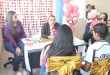 Diez parejas celebraron el Día de San Valentín contrayendo matrimonio en el Registro Civil