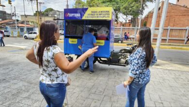 Suptrima habilita taquilla móvil de atención integral en la plaza Rómulo Gallegos