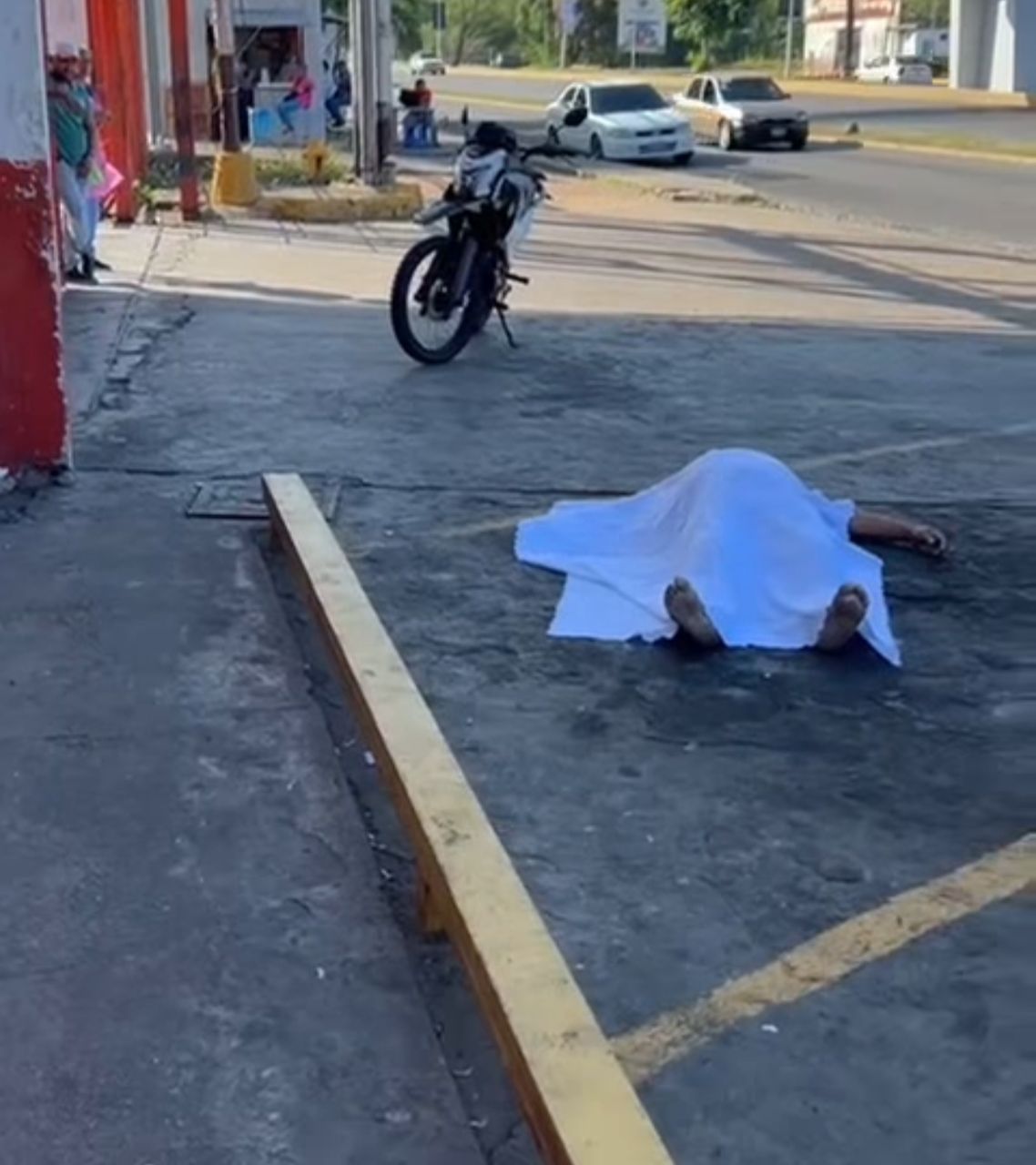 Hombre hallado sin vida en un supermercado de la avenida Ugarte Pelayo habría muerto de un infarto