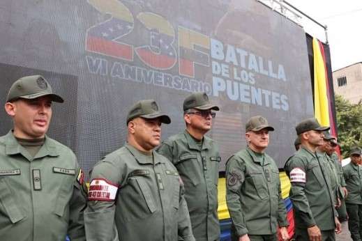 Patriotas reciben condecoración Batalla de los cuatro puentes