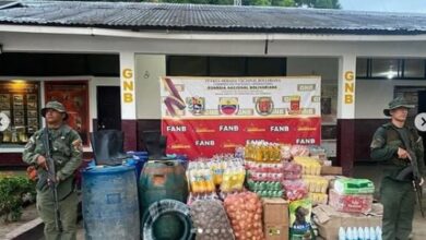 FANB decomisó mil 800 litros de combustible y múltiples cajas de alimentos en Amazonas