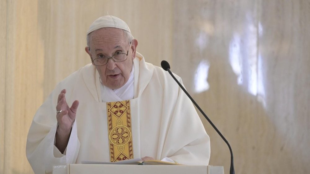 Papa Francisco no ha vuelto a sufrir crisis respiratorias y puede levantarse